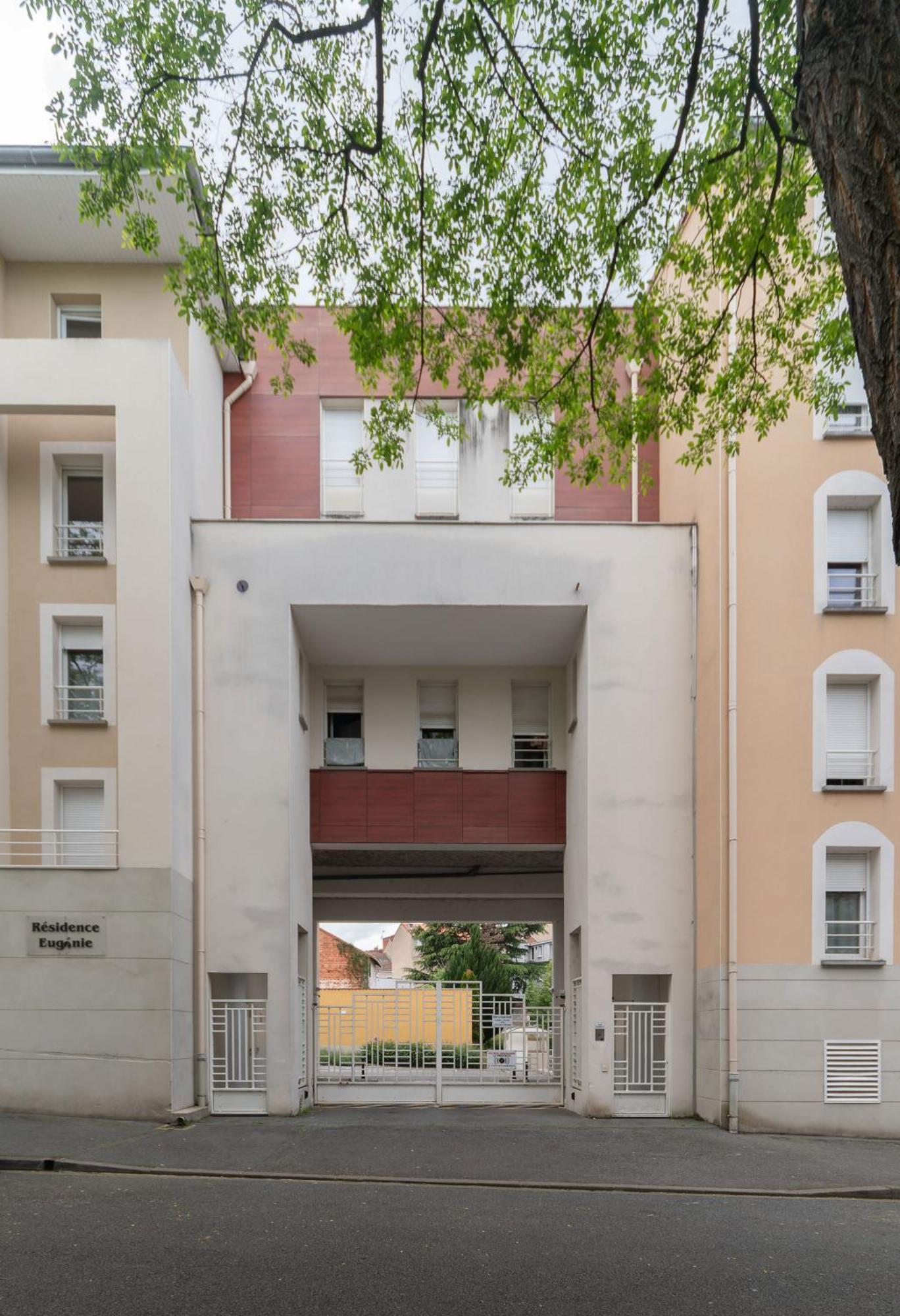 L'Eugenie - Appartement Design & Confort En Centre-Ville Виши Екстериор снимка